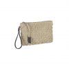Bolso de mano de rafia con tejido crochet de Maluca Bolso de mano de rafia con tejido crochet de Maluca