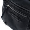 Mochila negra de mujer Matties detalle de bolsos delanteros