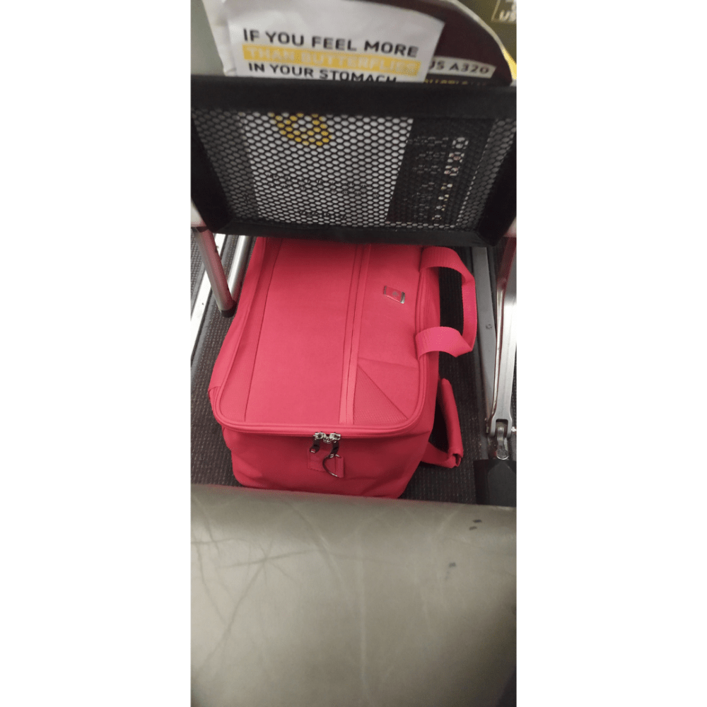 Mochila de equipaje de mano en cabina de avión debajo de asiento delantero roja Gladiator