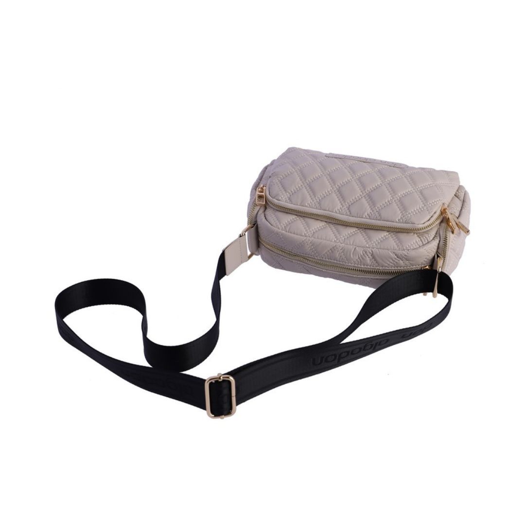 Bolso bandolera acolchado con bolsillos Don Algodon marfil detalle de bandolera Bolso bandolera acolchado con bolsillos Don Algodon marfil detalle de bandolera