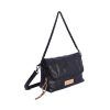 Bolso Don Algodón acolchado con solapa negro lateral Bolso Don Algodón acolchado con solapa negro lateral