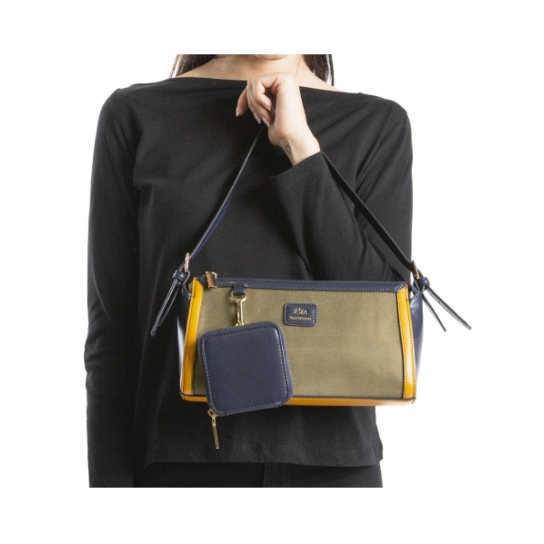 Bolso Tantrend verde frontal Bolso Tantrend verde frontal