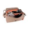 Bolso bandolera Lois con solapa beige capacidad interior
