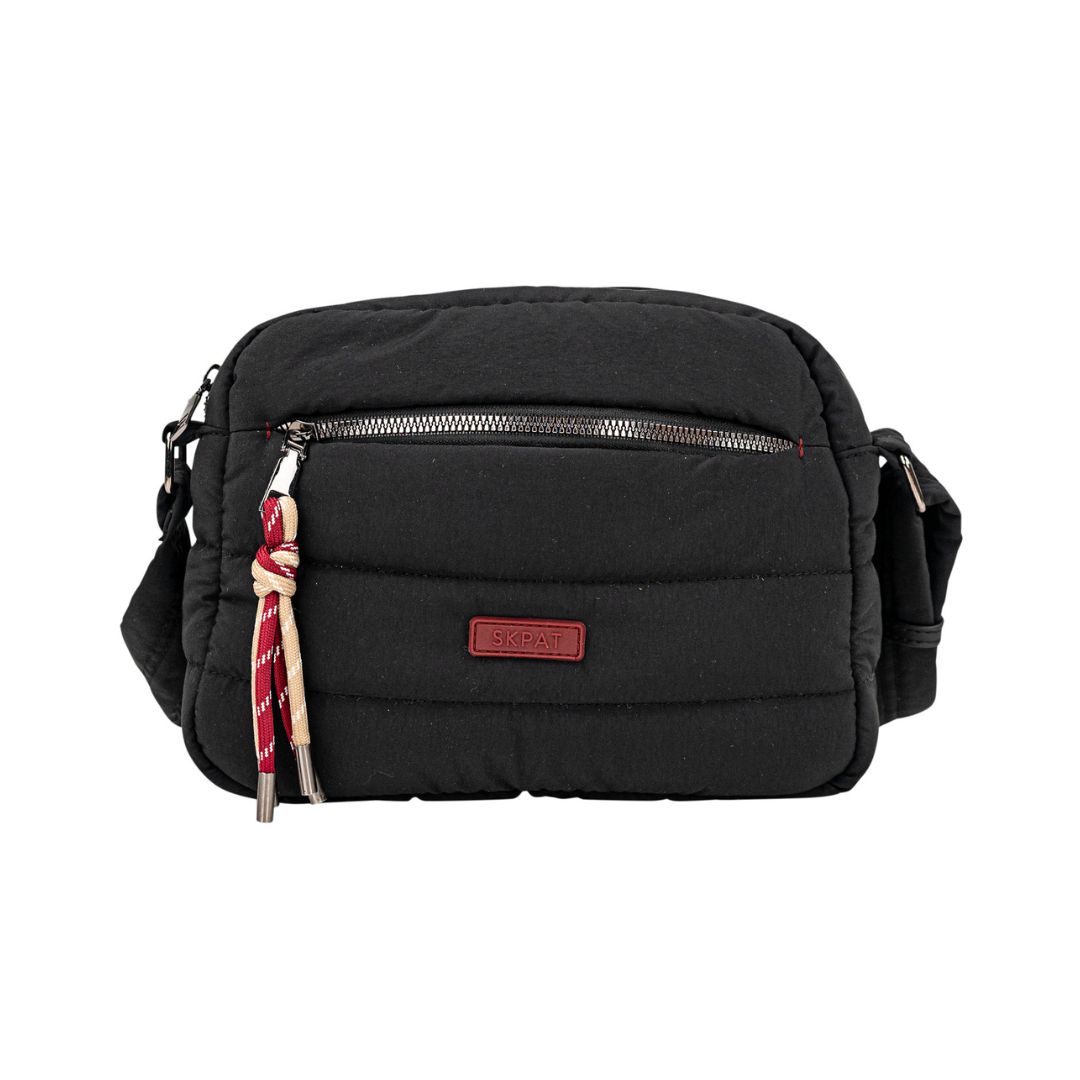 Bolso bandolera acolchado skpat negro frontal Bolso bandolera acolchado skpat negro frontal