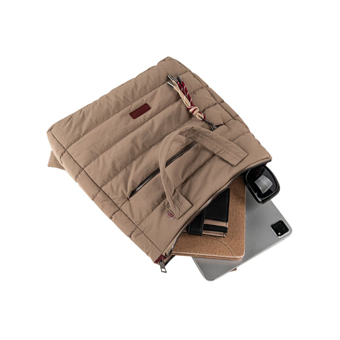 Mochila acolchada Skpat taupe capacidad interior Mochila acolchada Skpat taupe capacidad interior